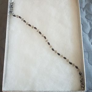 Silver,Garnett and zirconia bracelet